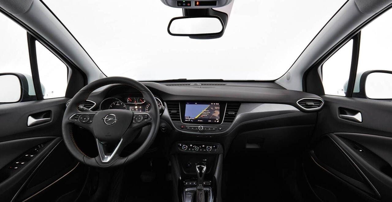 Ergonomisch ohne Tadel, manch harter Kunststoff rela- tiviert sich durch den günstigen Preis. 8 Zoll-Touchscreen beim Topmodell Serie, gegen Aufpreis gibt’s ein Headup-Display