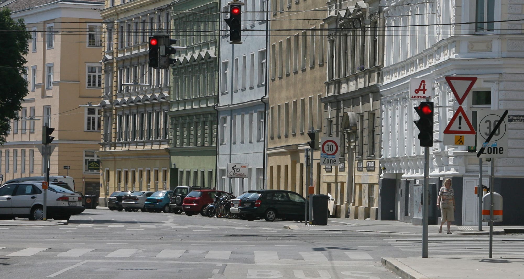 ALLES AUTO hilft (Straße)